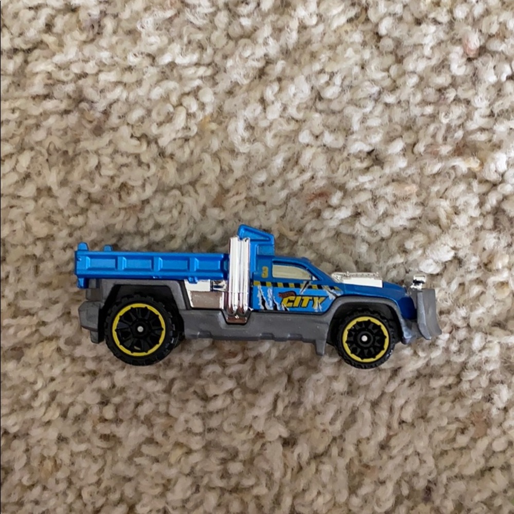 Toys - Picture 5 of 8